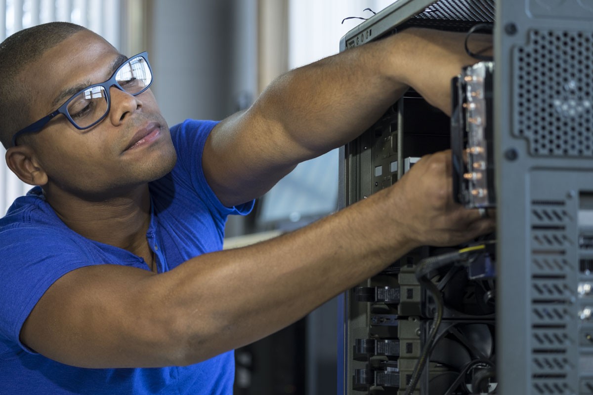 ADVANCE DIPLOMA IN COMPUTER ENGINEERING
